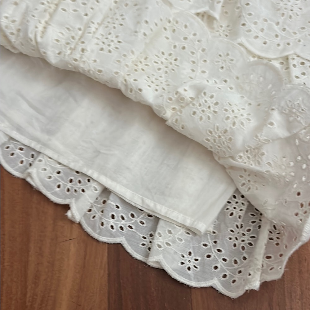 Elegant White Eyelet Ruffle Dress - Picture 3 of 7